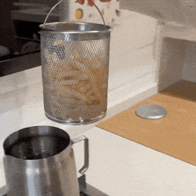 Magic Oil Strainer Pot